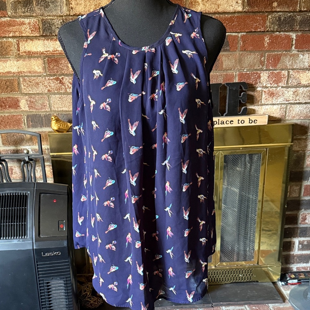 DR2 Navy Bird Print Sleeveless Blouse